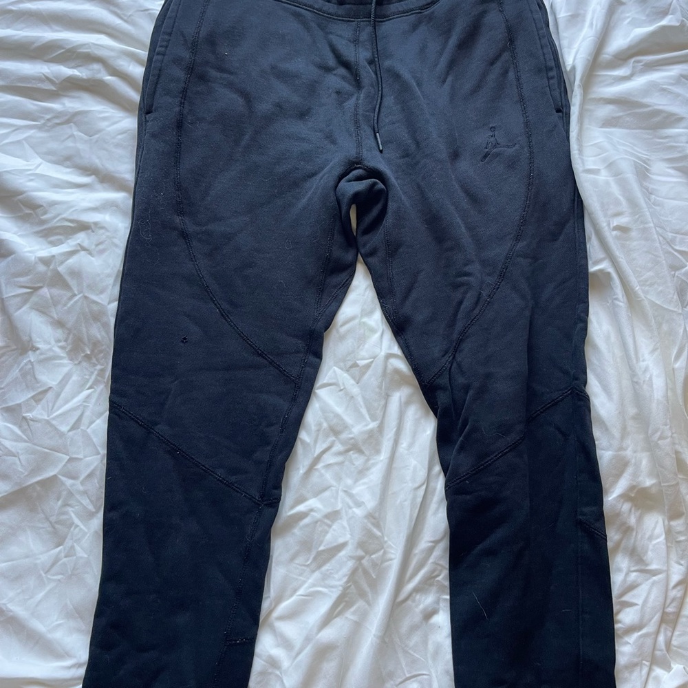 Jordan Men's Black cuffed sweatpants